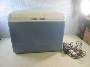 (EW4) Coleman Electric Cooler Model...