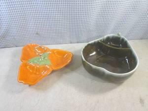 (FS) 2 Vintage Glazed Ceramic Servi...
