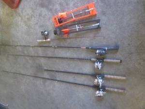 (CS) Assorted Fishing Rods Reels Ic...