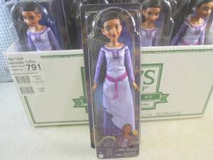 (EW3) 12 Disney Wish Asha ofde Ros...