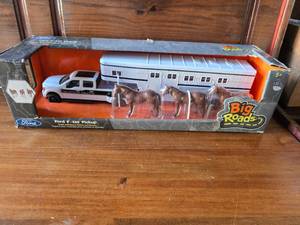 ERTL 132 Scale Ford truckTrailer combo