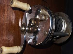 PFLUEGER TRUMP NO 1943