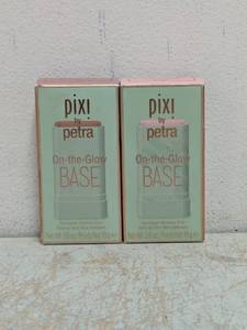 (2) NEW PIXI BY PETRA FOUNDATION MOISTURE STICK CREAMTAN