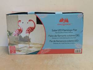 NEW EVERGREEN SOLAR LED FLAMINGO PAIR