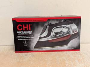 CHI ELECTRONIC IRON WITH RETRACTABLE CORD