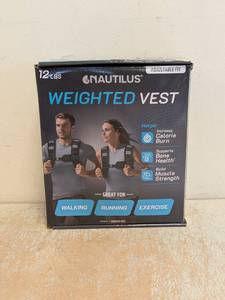 NAUTILUS ADJUSTABLE FIT 12 LBS WEIGHTED VEST