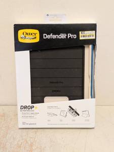 NEW OTTERBOX DEFENDER PRO SERIES FOR IPAD ( 10TH GENERATION)