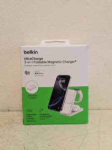 BELKIN ULTRA CHARGE 3-IN-1 FOLDABLE MAGNETIC CHARGER