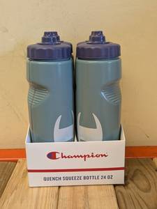 NEW CHAMPION QUENCH SQUEEZE BOTTLE 24OZ. 4PK. DARK FORRESTGREY BLUE
