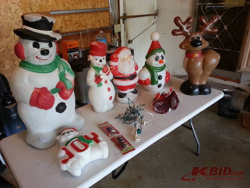 Lot of Winter Lawn Decorations