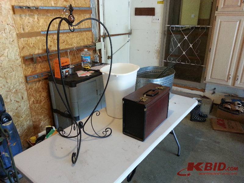 Flower Basket Dcor, Attache, Metal Planter, Garbage Can