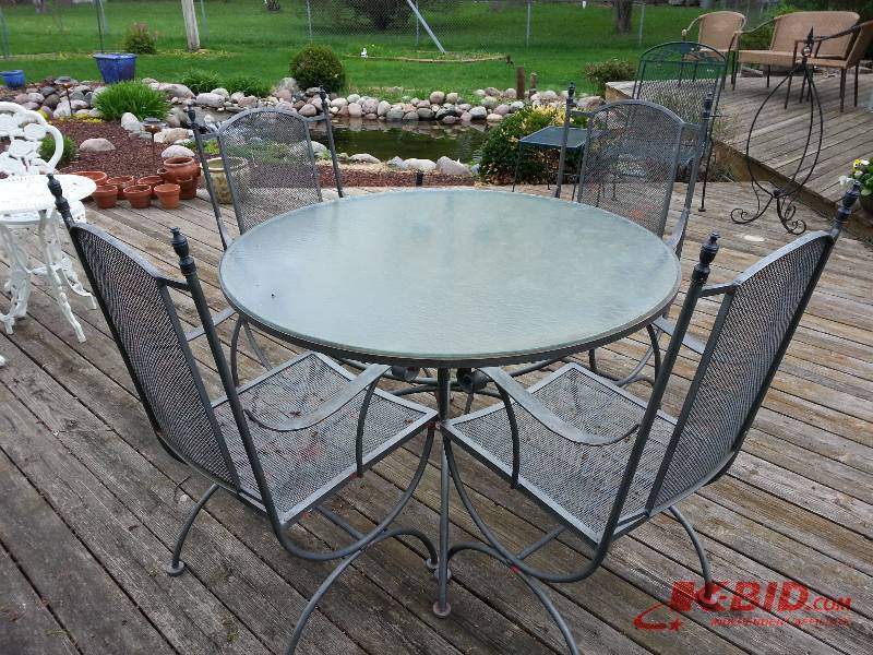 Patio Table & Chairs Set
