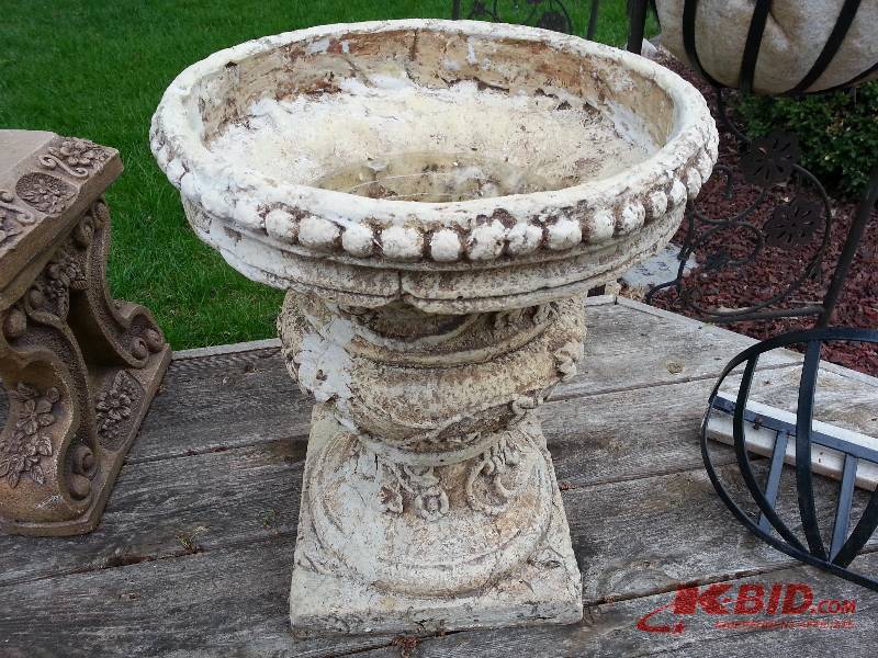Large Lawn & Garden Decorative Planter