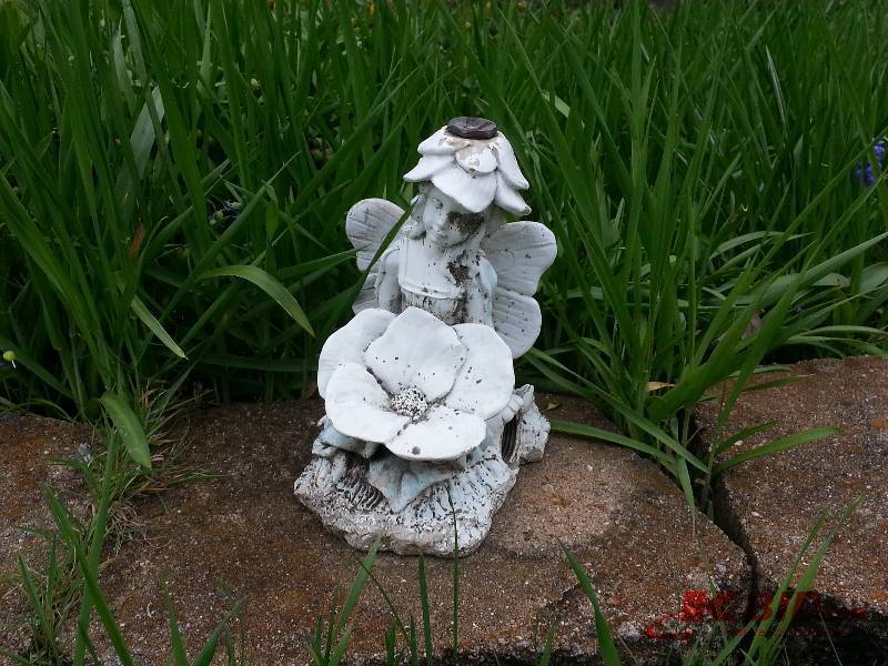 Fairie  Pixie Lawn & Garden Accent