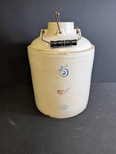 Union Stoneware Crock With Bail Handle