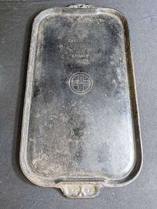 Vintage Griswold Cast Iron Griddle No. 208