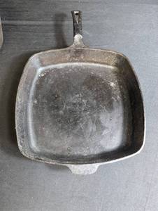 Cast Iron Square Skillet