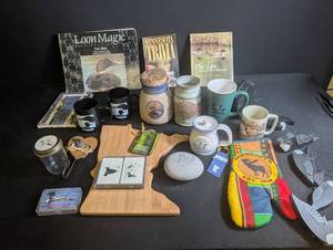 Minnesota Wildlife Themed Mixed Lot Loon Books Mugs & Decor