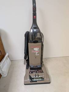 Hoover WindTunnel Self Propelled Upright Vacuum Mach 6.9