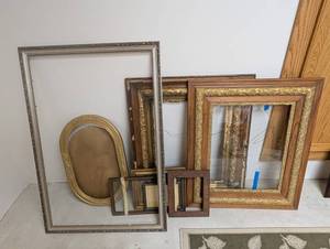 Mixed Lot Ornate Picture Frames & Oval Mirror Frame