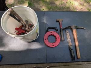Hand Tool Mixed Lot in Bucket