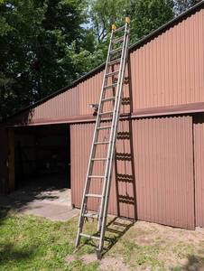 Louisville Aluminum Extension Ladder
