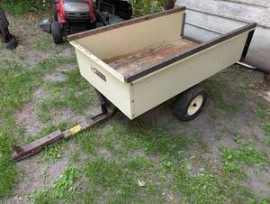 Agri-Fab 17 Cu. Ft. Tow Cart