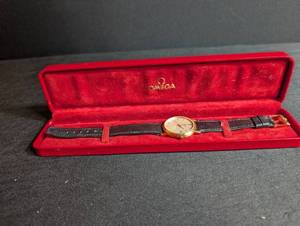 Vintage Omega Swiss Made Gold-Tone Wristwatch