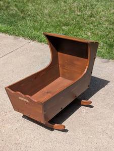 Wooden Baby Cradle With Quilt