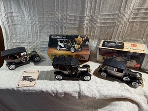 Vintage Solid State Automobile Radio Collection  Rolls Royce Silver Ghost 1910 & Lincoln Model L 1928