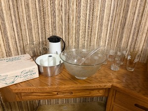 Vintage Glassware & Kitchen Lot Hazel-Atlas Chip N Dip Coca-Cola Pepsi Glasses