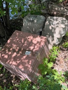 Landscape Edging Pavers & Decorative Concrete Blocks  Assorted Lot