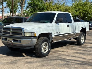 2001 DODGE RAM 1500 SLT 4x4  139k Miles (NO RESERVE)