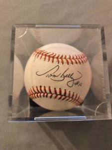 HOF Mn Twins Manager Tom Kelly Signed Baseball