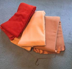 Set of 3 Vintage Wool Queen Blankets Satin Bound Red Ivory Tan