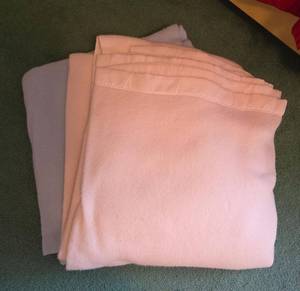 Pair of Vintage Blankets Light Blue & Cream Soft Bed Covers