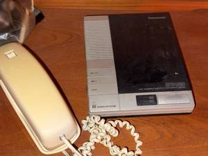 Panasonic Easa-Phone Auto-Logic Cassette Answering Machine Telephone