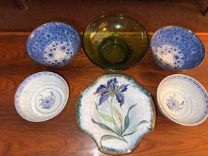 Lot of Assorted Blue White Porcelain Bowls & Art Pottery Plate