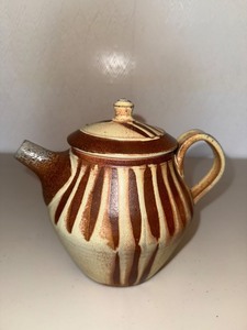 Sandra Daulton Shaughnessy Signed Studio Pottery Teapot