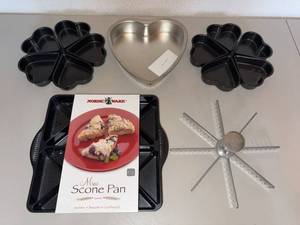Nordic Ware Mini Scone Pan Heart Cake Pans Baking Tool Lot