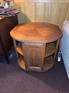 Vintage Barrel Form 3 Shelf End Table Octagonal Inlaid Top 26x23
