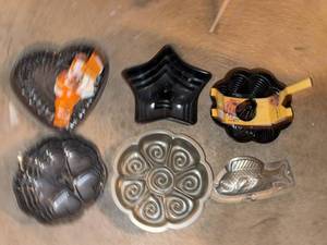Lot of Assorted Specialty Cake Pans Bundt Heart Fish Baking Molds