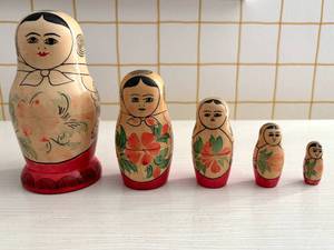 Wooden Matryoshka Nesting Doll Set - 5pc