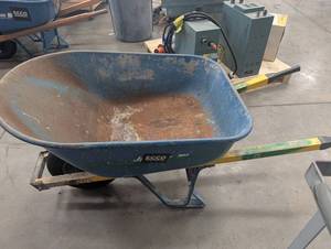 Ecco Midwest Heavy-Duty Wheelbarrow
