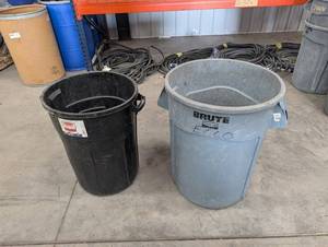 Rubbermaid BRUTE & Eco Trash Cans (Lot of 2)