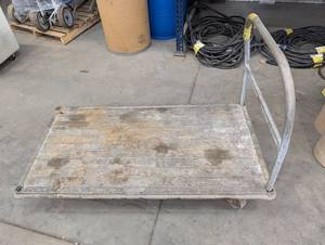 Industrial Platform Cart Wooden Deck With Steel Handle