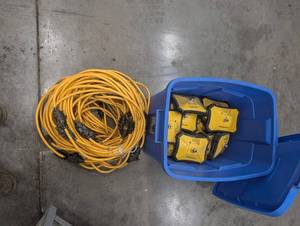 200 Feet Lights in Rubbermaid Tote