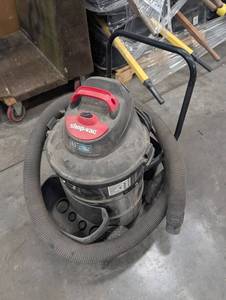 Shop-Vac 6.5 Peak HP Wet Dry Vacuum With Hose Caddy
