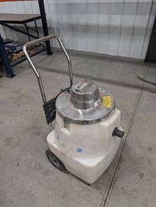 Crusader MH1050-15 Dry HEPA Filter Vacuum