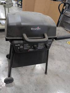 Char-Broil Classic 3-Burner Gas Grill